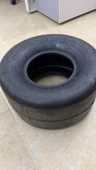 18x9.5-8 Smooth Tyre