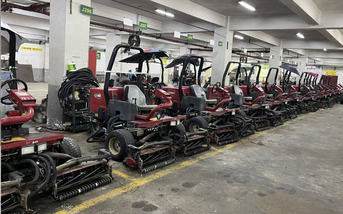 Toro turf mowers