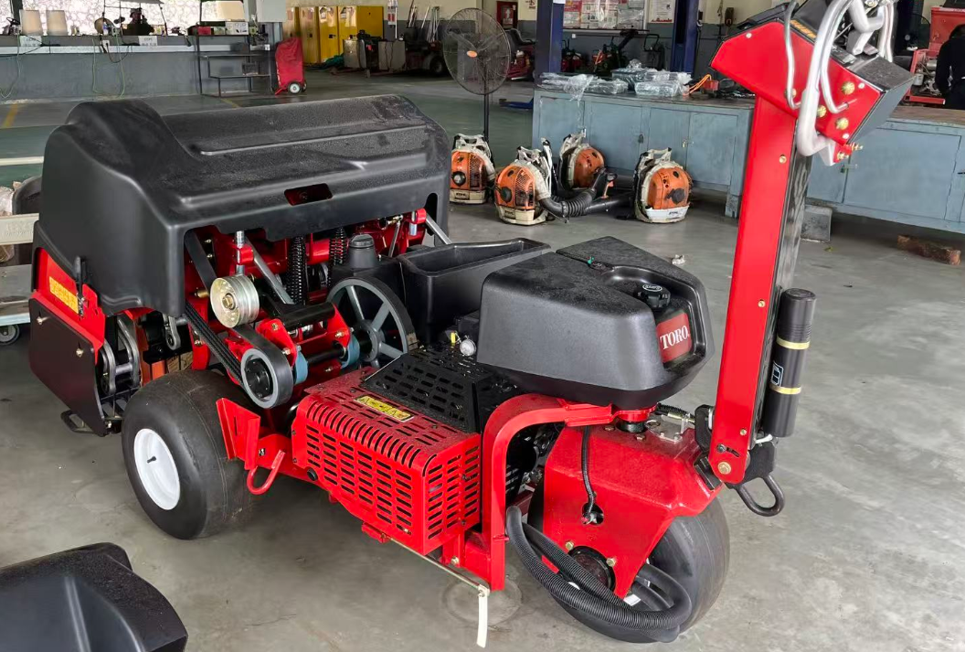 Pro Core Aerator: 648